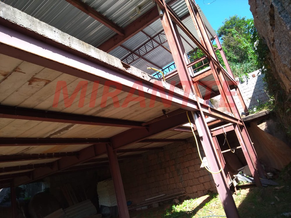 Terreno de 820m² com 4 quartos em Jardim Peri