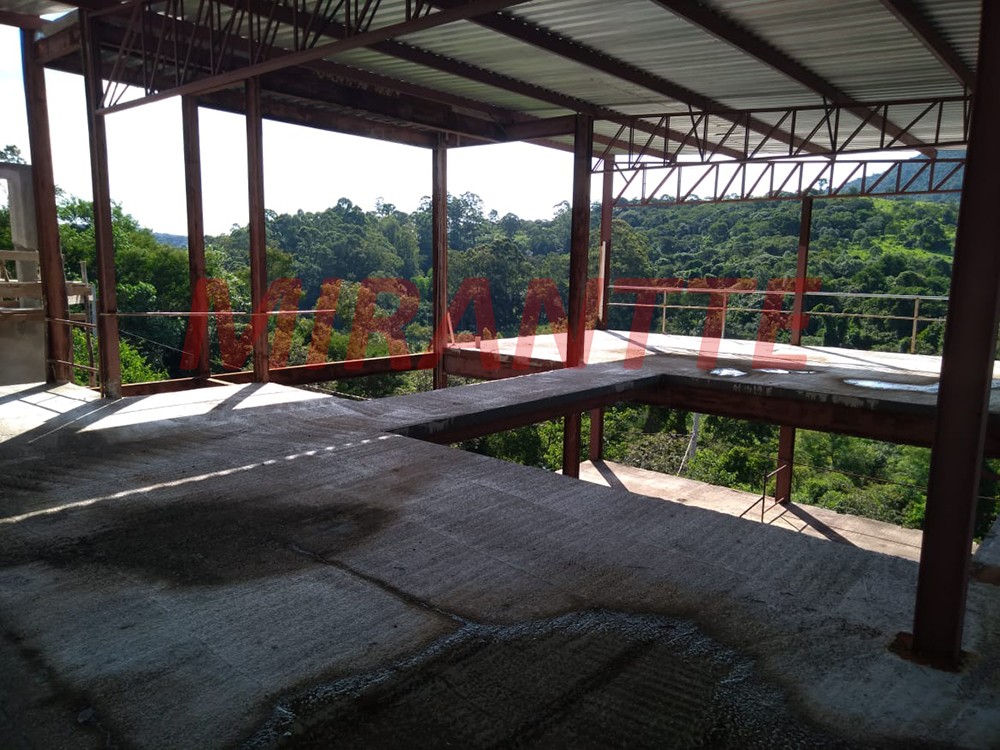 Terreno de 820m² com 4 quartos em Jardim Peri