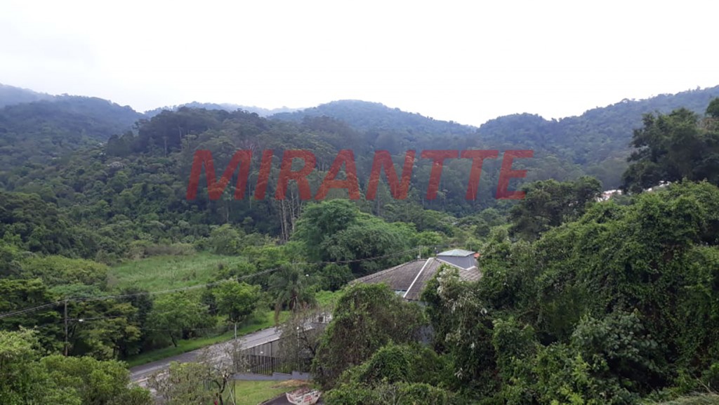 Terreno de 820m² com 4 quartos em Jardim Peri