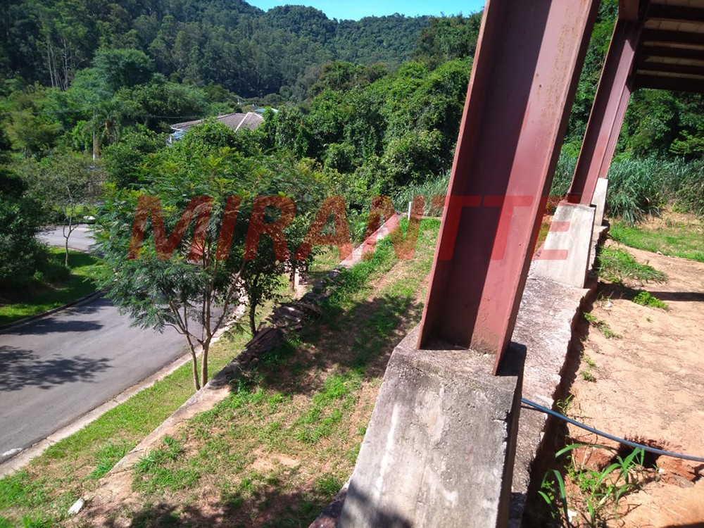 Terreno de 820m² com 4 quartos em Jardim Peri