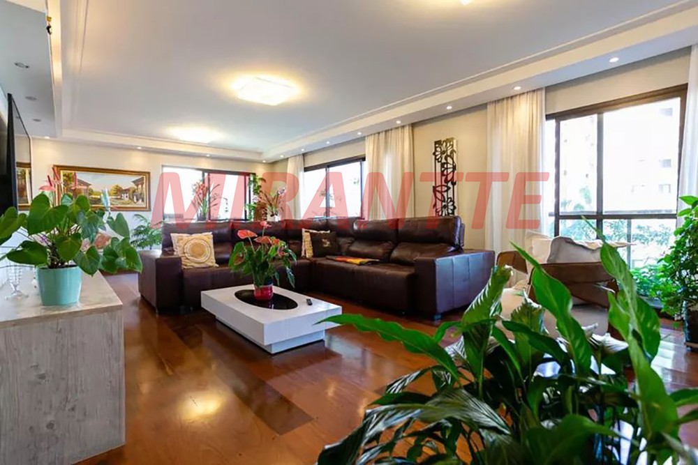 Apartamento de 313m² com 4 quartos em Santana
