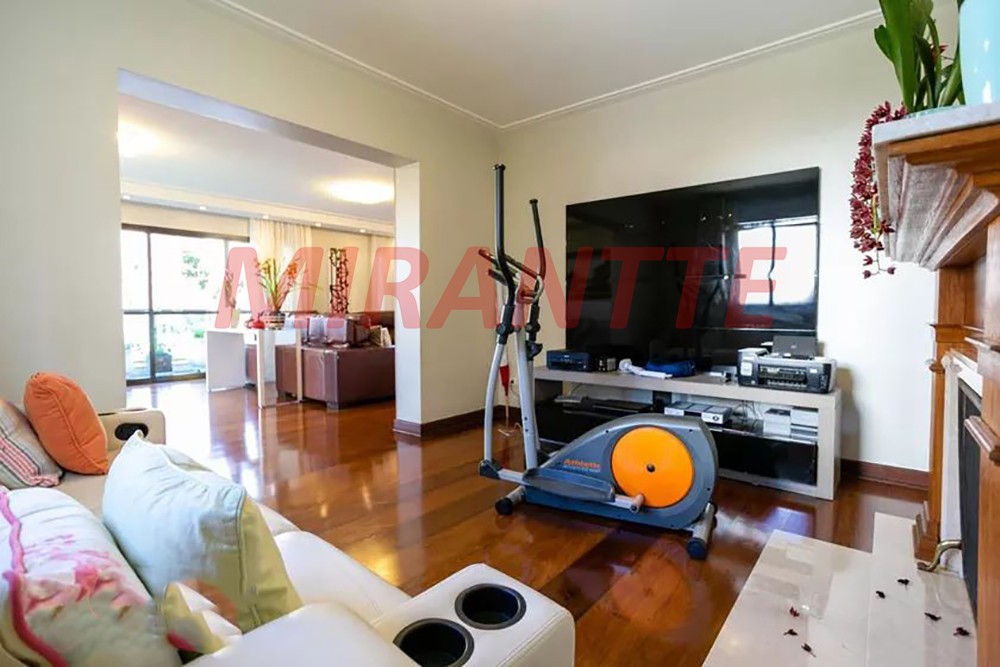 Apartamento de 313m² com 4 quartos em Santana