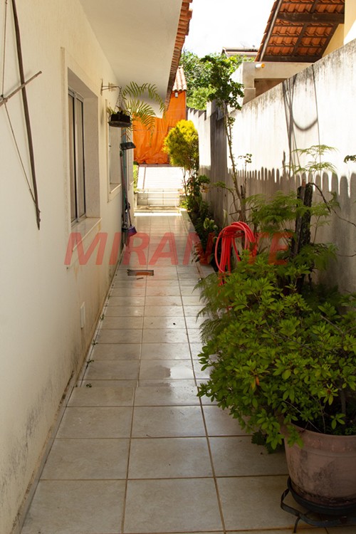 Sobrado de 190m² com 3 quartos em Bom Jesus dos Perdões