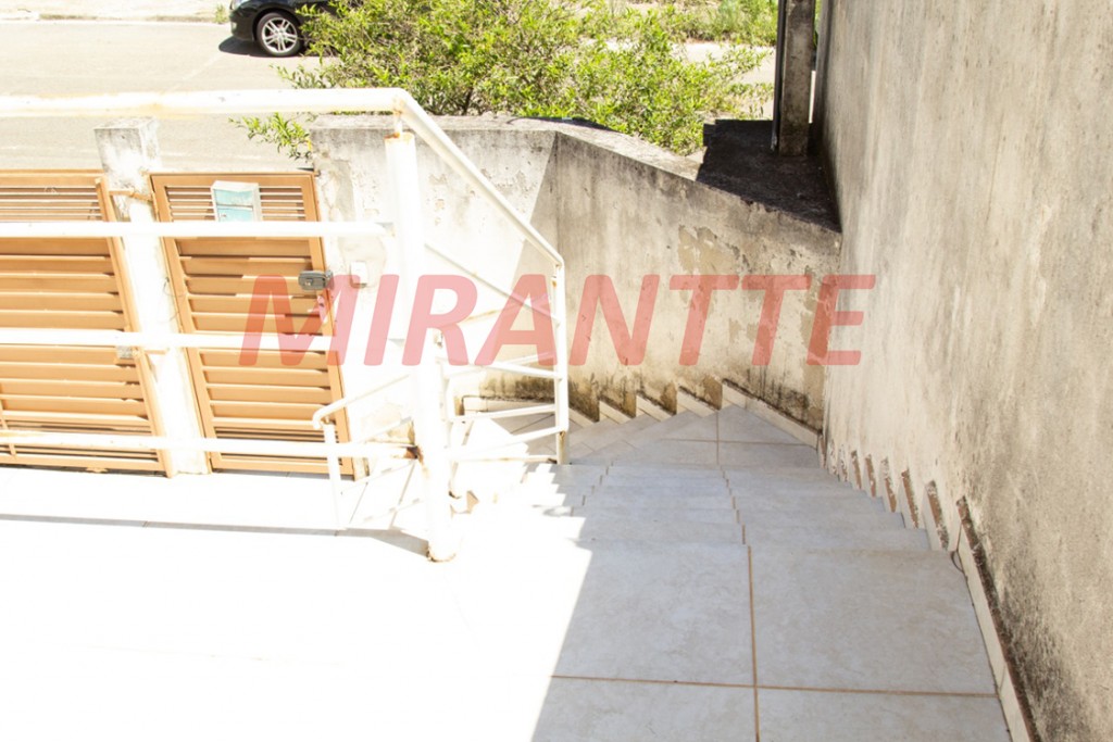 Sobrado de 190m² com 3 quartos em Bom Jesus dos Perdões