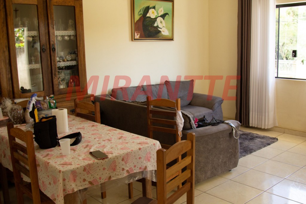 Sobrado de 190m² com 3 quartos em Bom Jesus dos Perdões