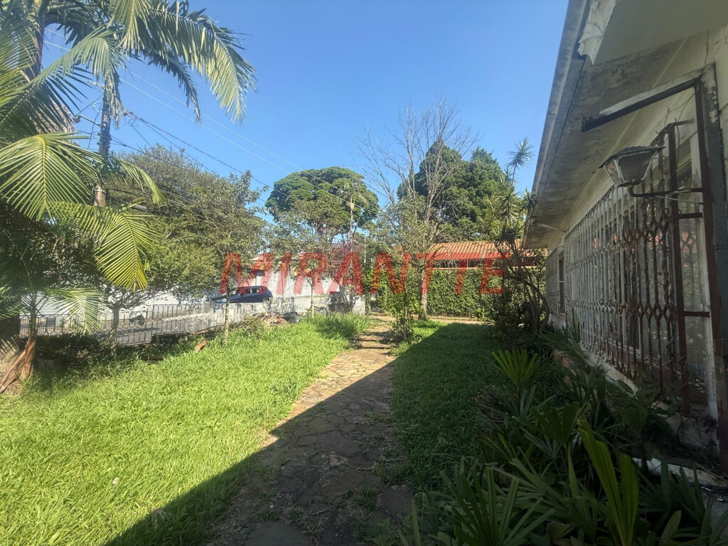 Terreno de 1000m² com 3 quartos em Jardim Floresta