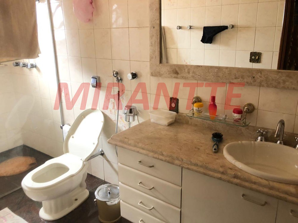 Sobrado de 571m² com 4 quartos em Vila Rosália
