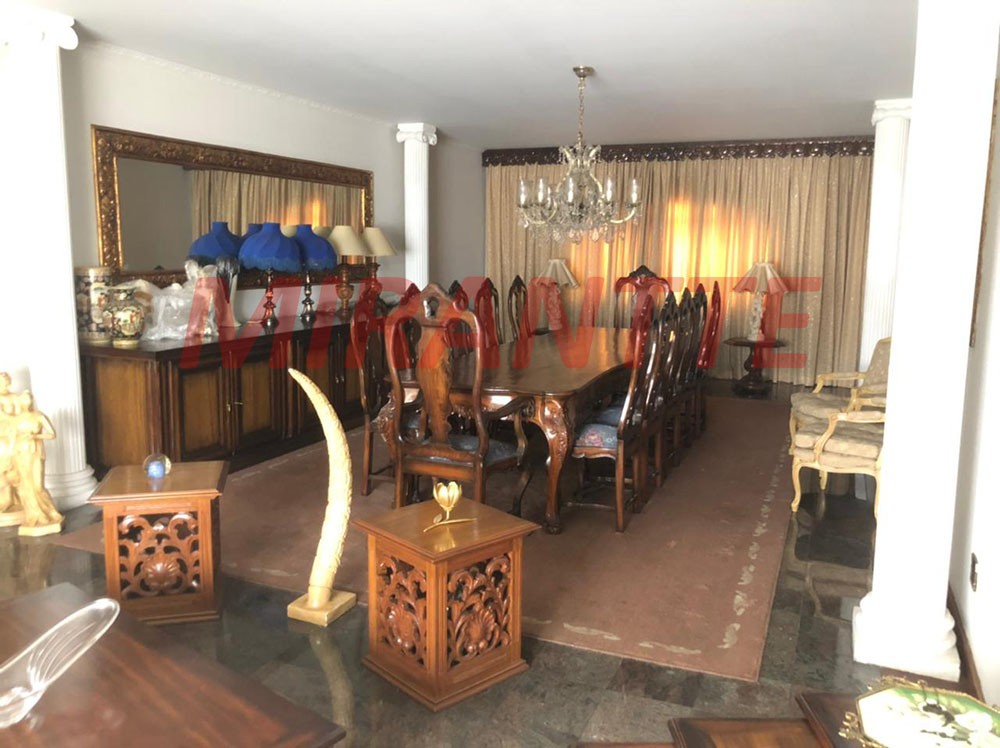Sobrado de 571m² com 4 quartos em Vila Rosália