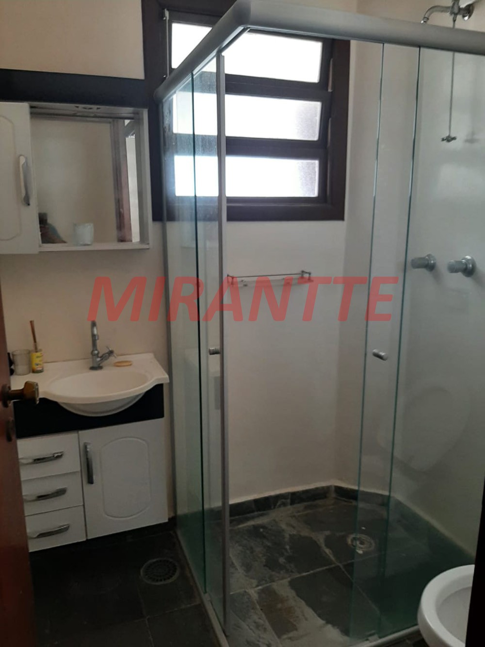 Sobrado de 190m² com 6 quartos em Vila Milton