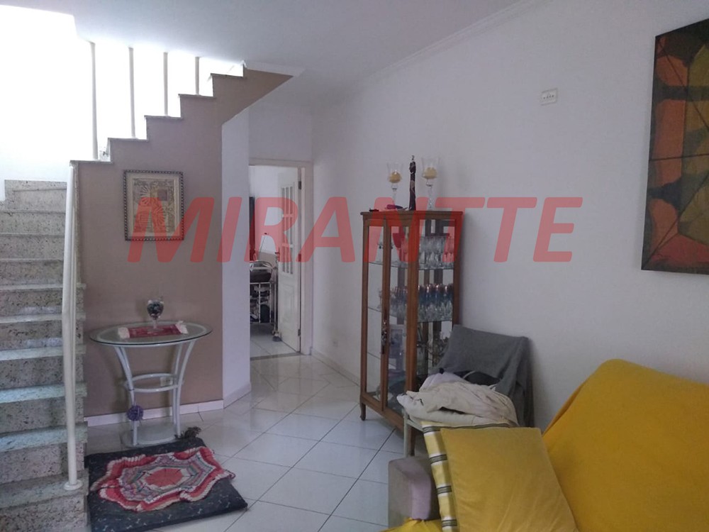Sobrado de 110m² com 3 quartos em Vila Nova Carolina