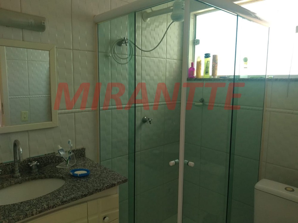 Sobrado de 110m² com 3 quartos em Vila Nova Carolina
