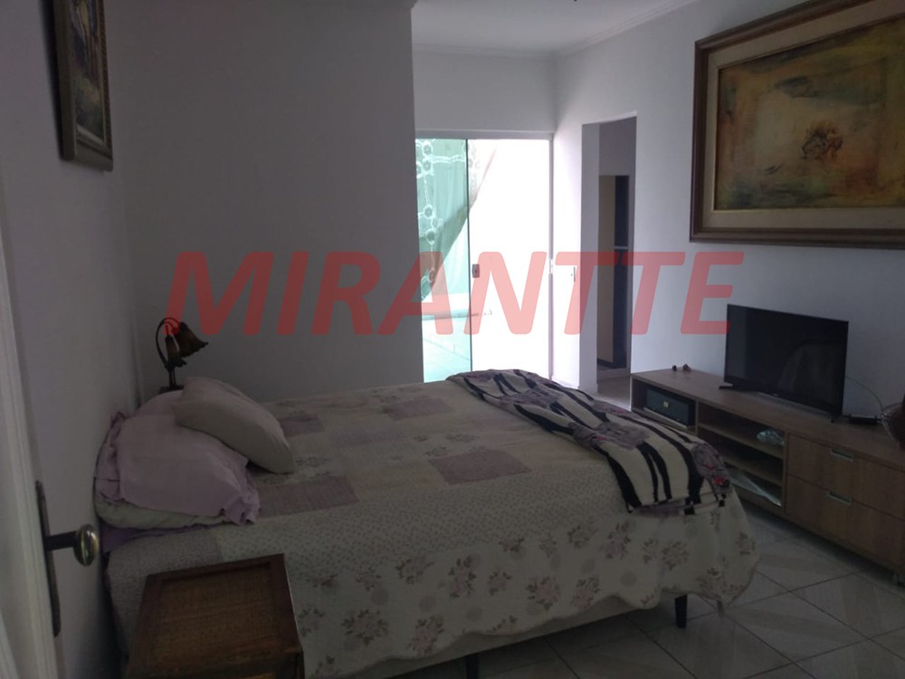 Sobrado de 110m² com 3 quartos em Vila Nova Carolina