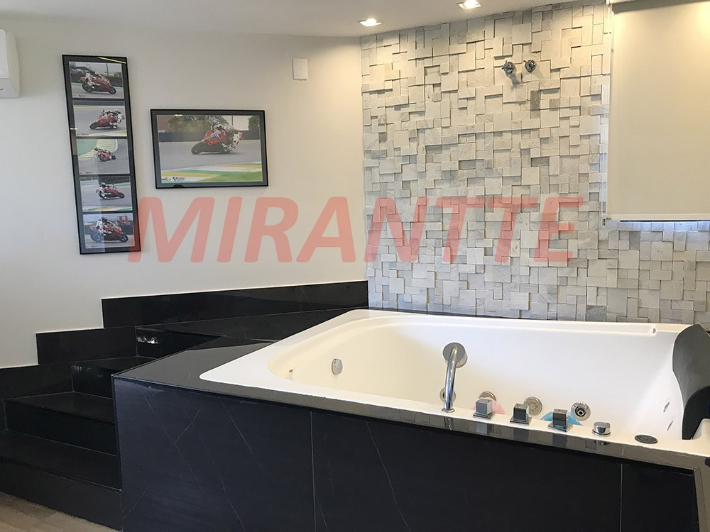 Sobrado de 480m² com 3 quartos em Tucuruvi