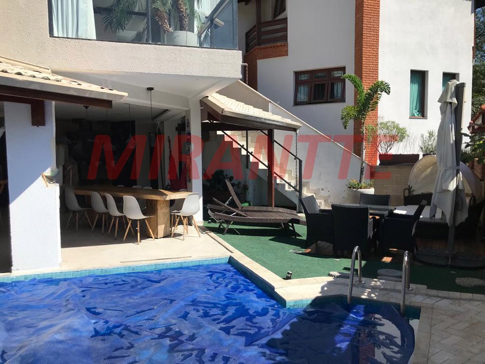 Sobrado de 480m² com 3 quartos em Tucuruvi