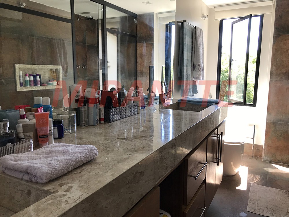 Sobrado de 480m² com 3 quartos em Tucuruvi