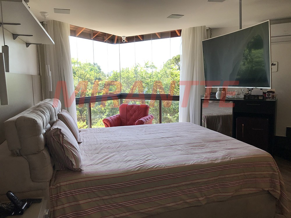Sobrado de 480m² com 3 quartos em Tucuruvi