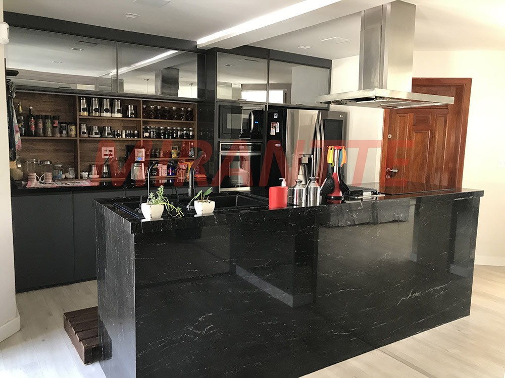 Sobrado de 480m² com 3 quartos em Tucuruvi