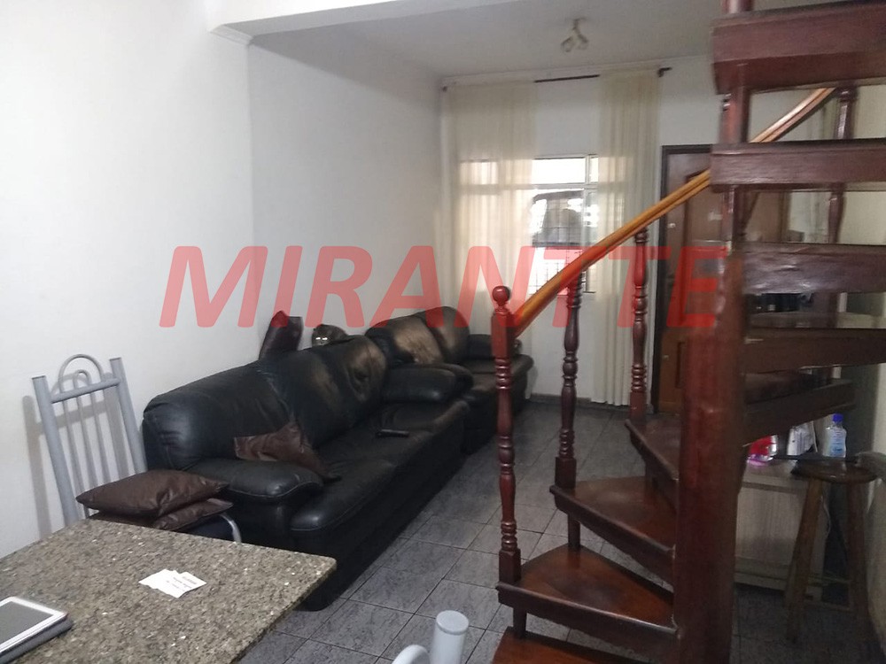 Sobrado de 160m² com 4 quartos em Santana