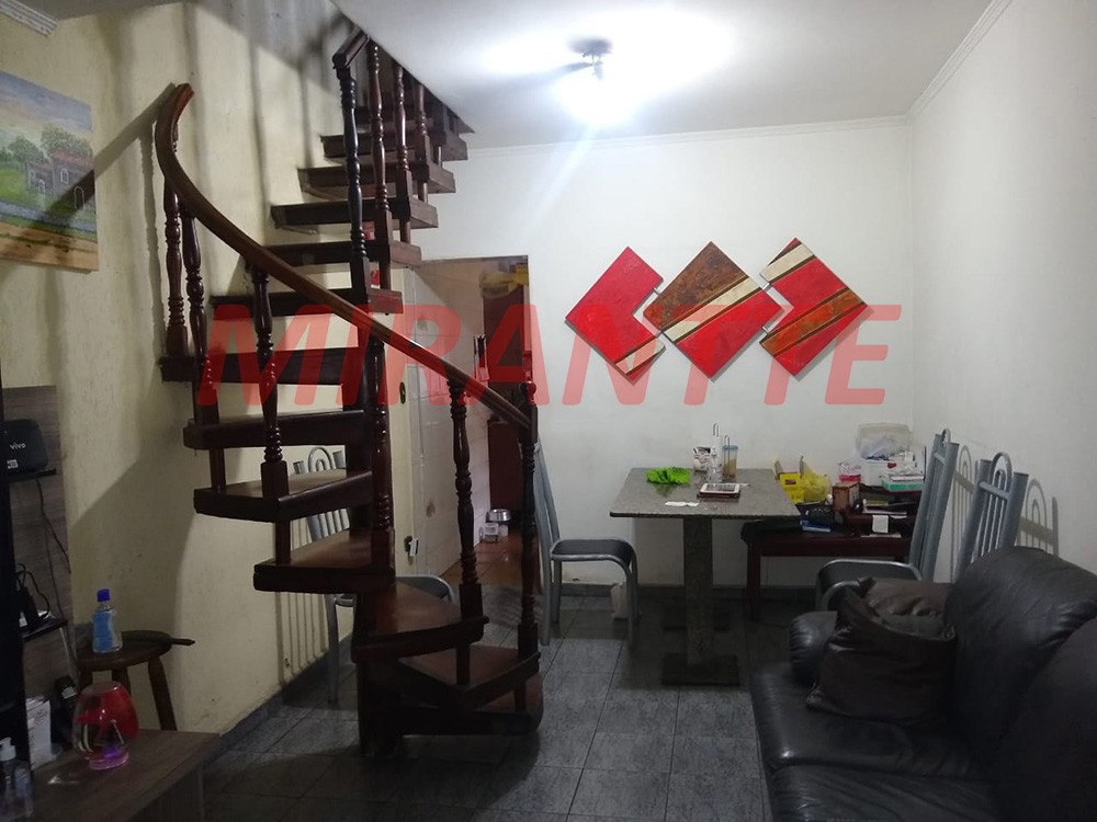 Sobrado de 160m² com 4 quartos em Santana
