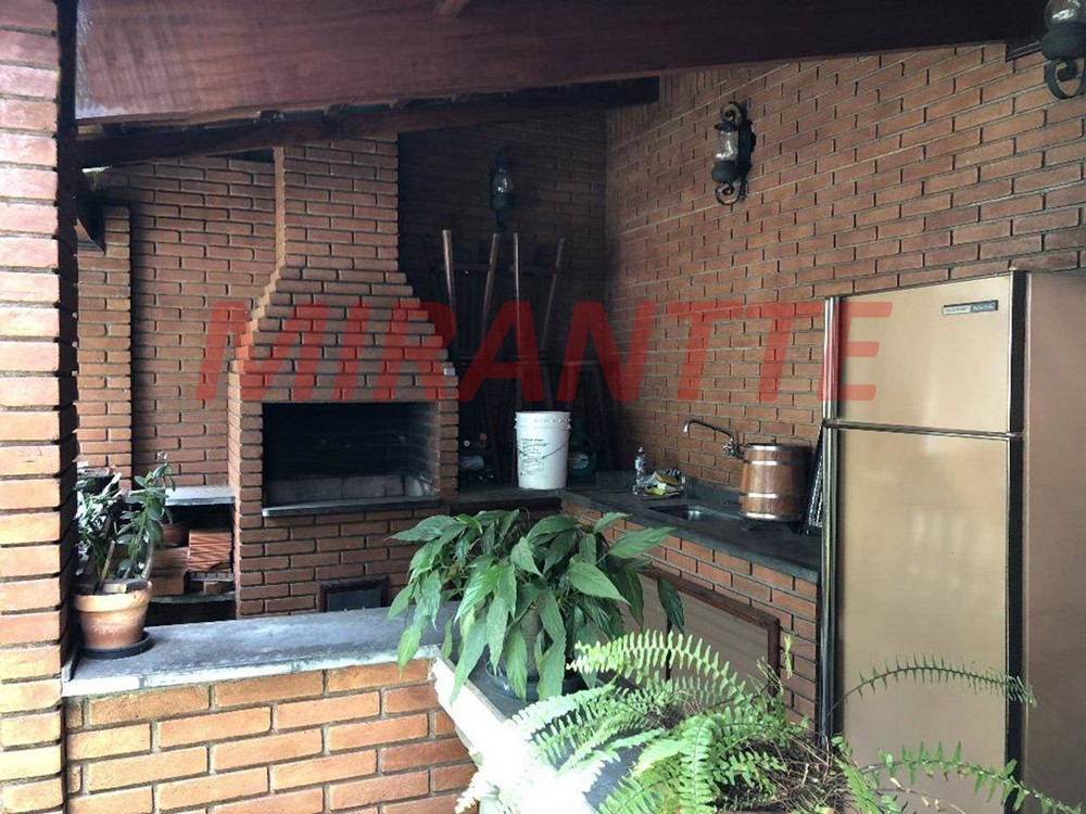 Sobrado de 400m² com 3 quartos em City América