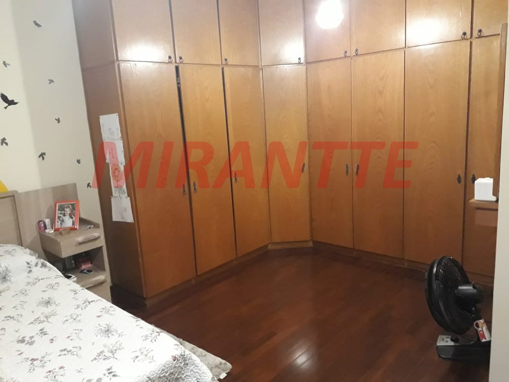 Sobrado de 191m² com 4 quartos em Parada Inglesa
