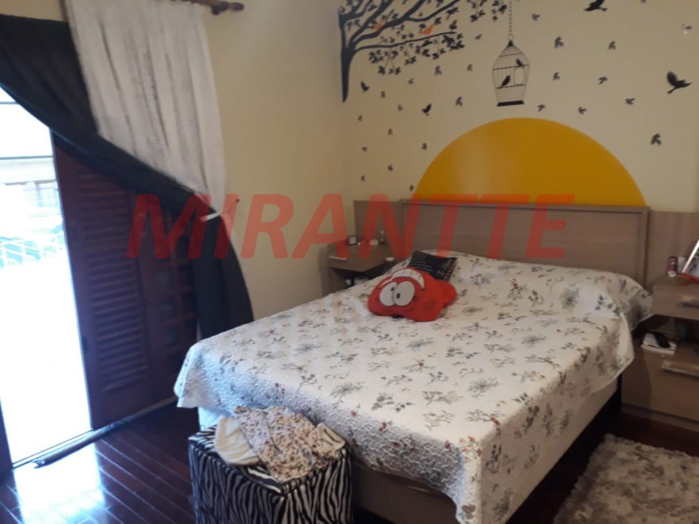 Sobrado de 191m² com 4 quartos em Parada Inglesa