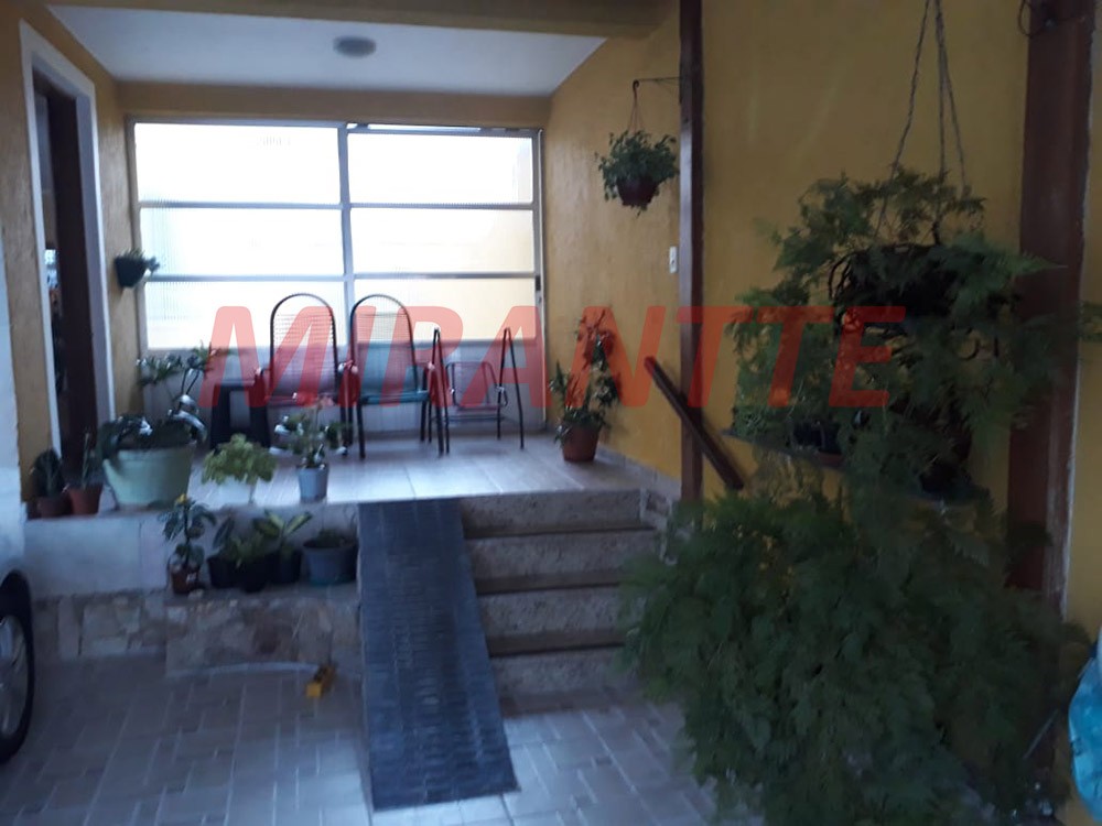 Sobrado de 191m² com 4 quartos em Parada Inglesa
