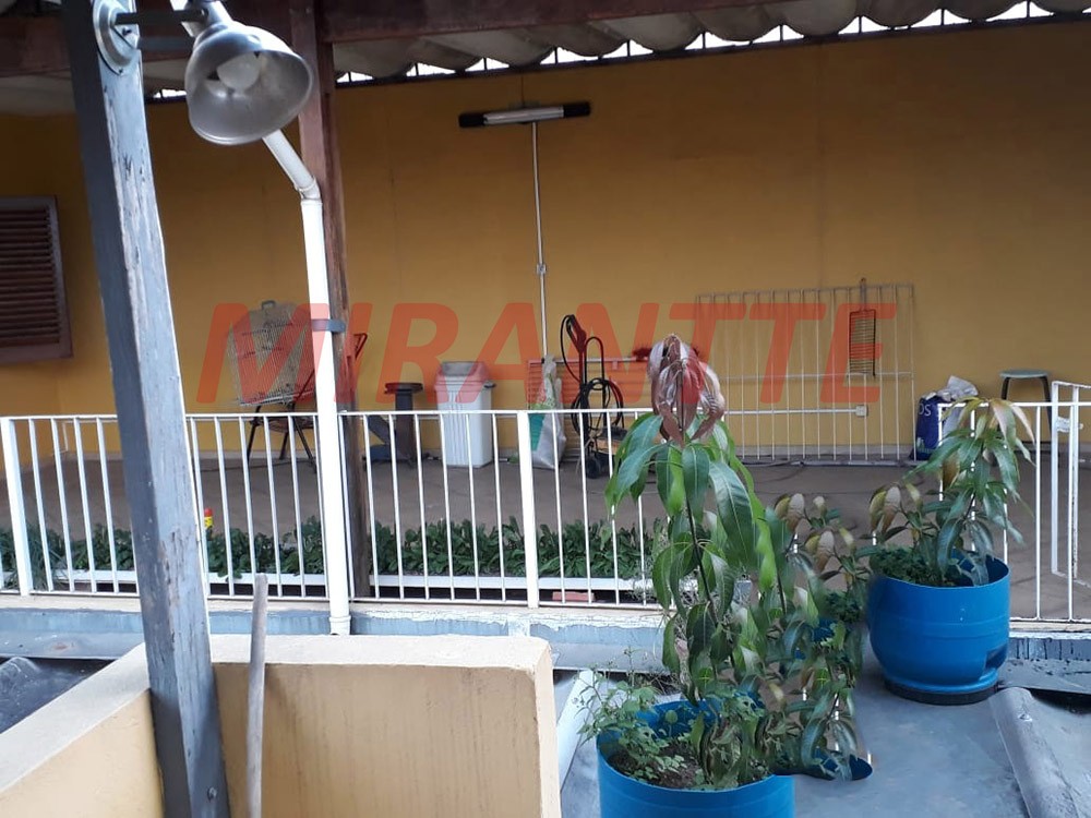 Sobrado de 191m² com 4 quartos em Parada Inglesa