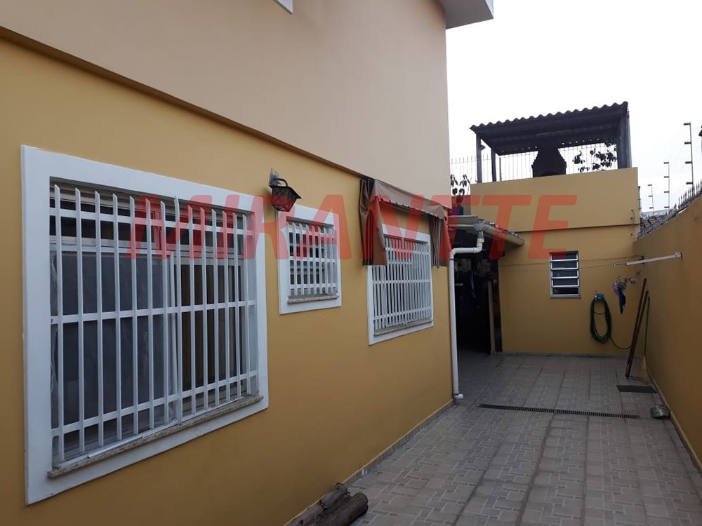 Sobrado de 191m² com 4 quartos em Parada Inglesa