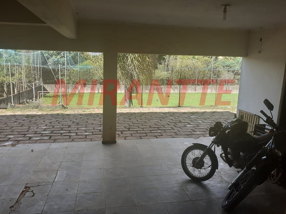 Casa terrea de 680m² com 4 quartos em CENTRO