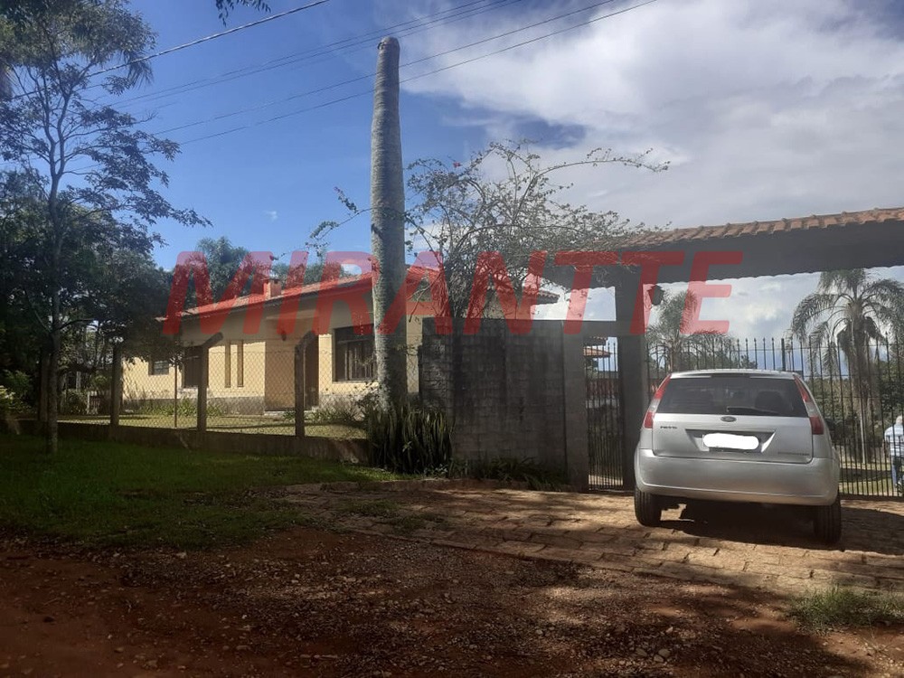 Casa terrea de 680m² com 4 quartos em CENTRO