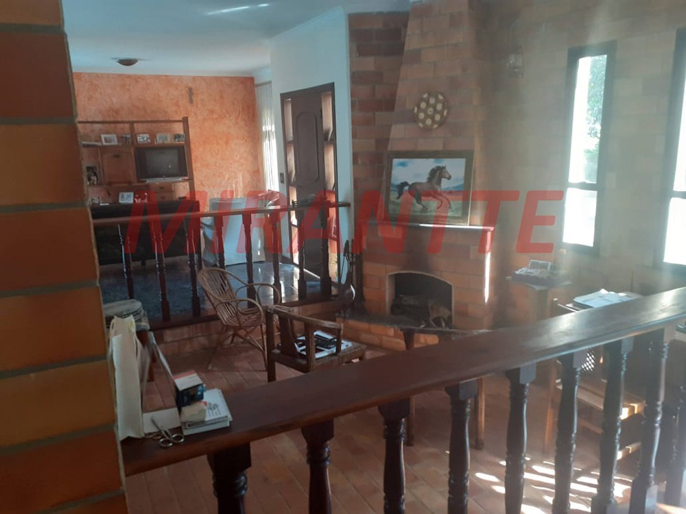 Casa terrea de 680m² com 4 quartos em CENTRO
