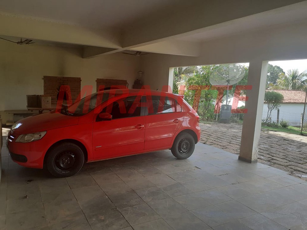 Casa terrea de 680m² com 4 quartos em CENTRO