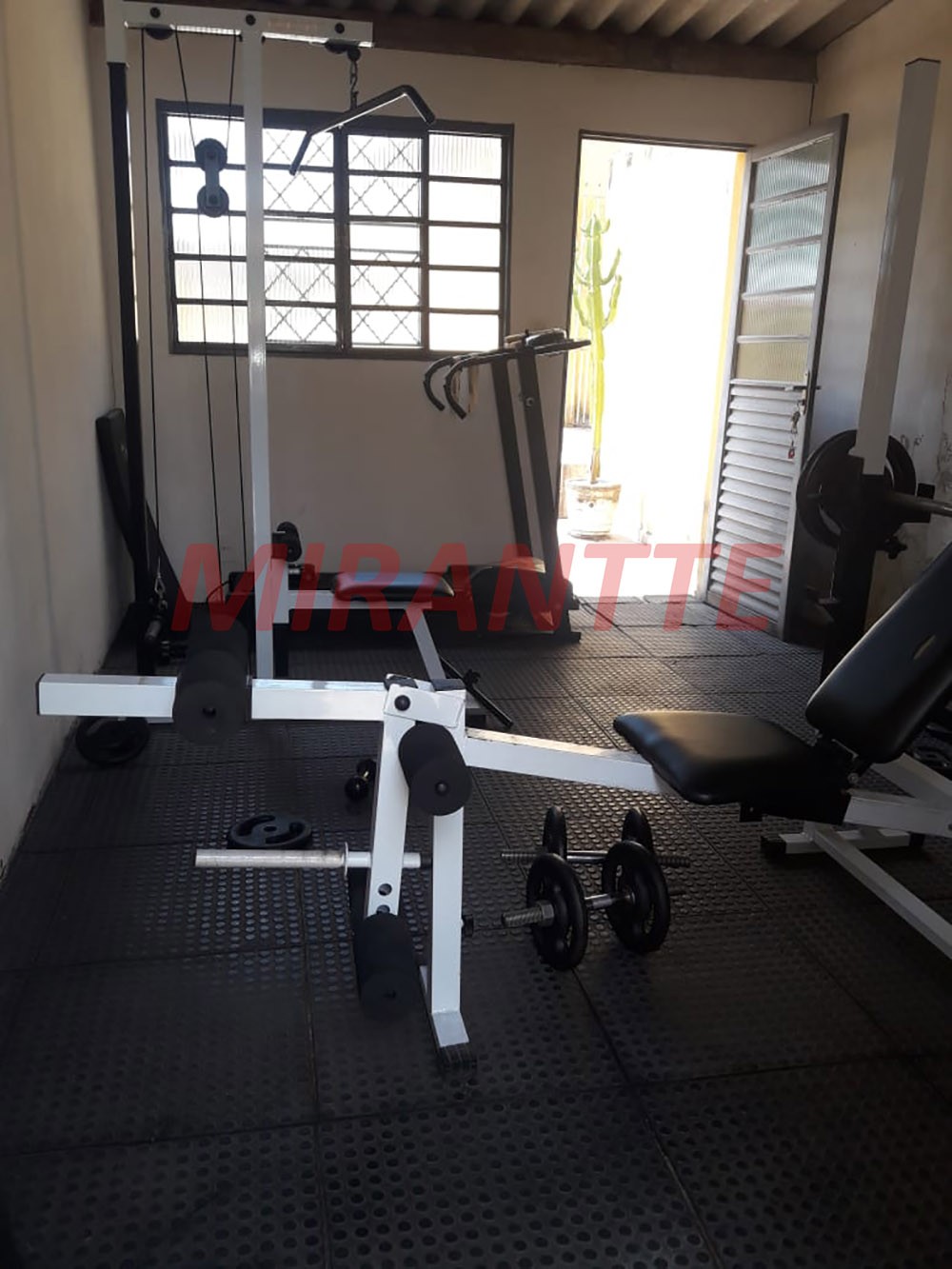 Casa terrea de 179m² com 5 quartos em Chora Menino