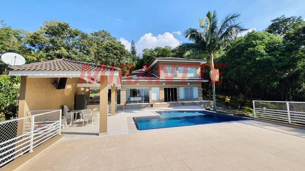Sobrado de 319m² com 3 quartos em Serra Da Cantareira