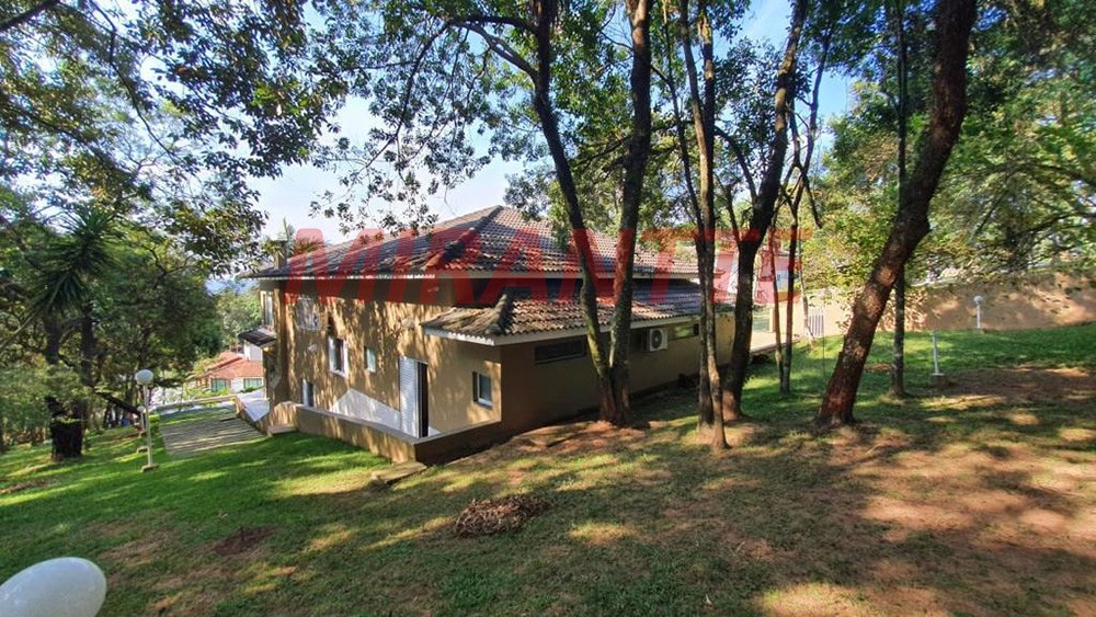 Sobrado de 319m² com 3 quartos em Serra Da Cantareira