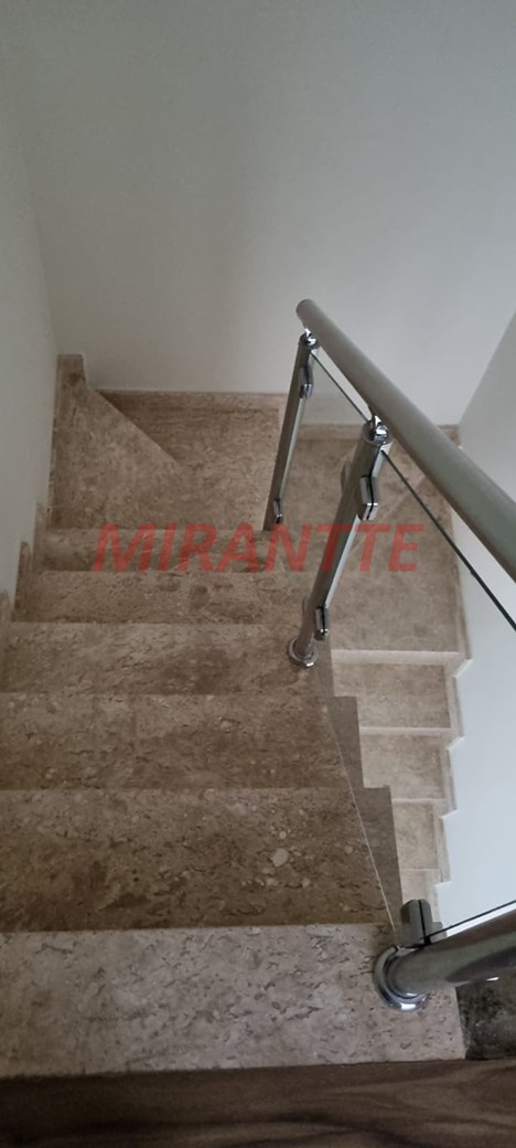 Sobrado de 117m² com 3 quartos em Santa Teresinha