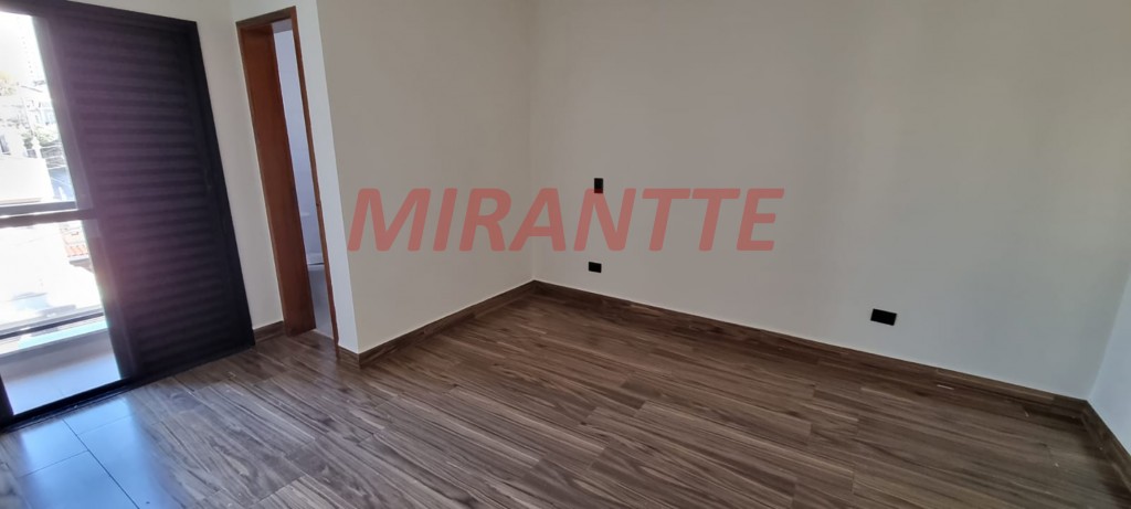 Sobrado de 117m² com 3 quartos em Santa Teresinha