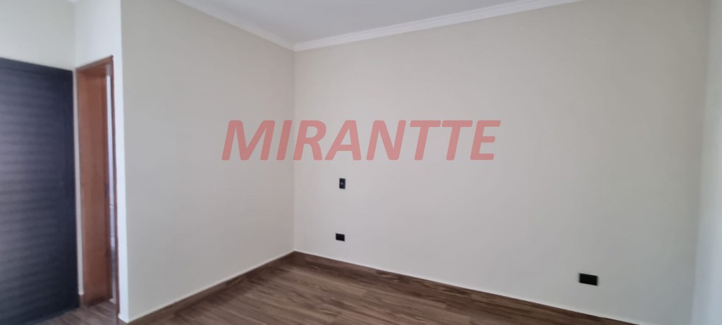 Sobrado de 117m² com 3 quartos em Santa Teresinha