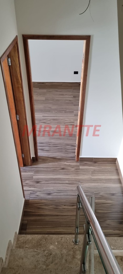 Sobrado de 117m² com 3 quartos em Santa Teresinha