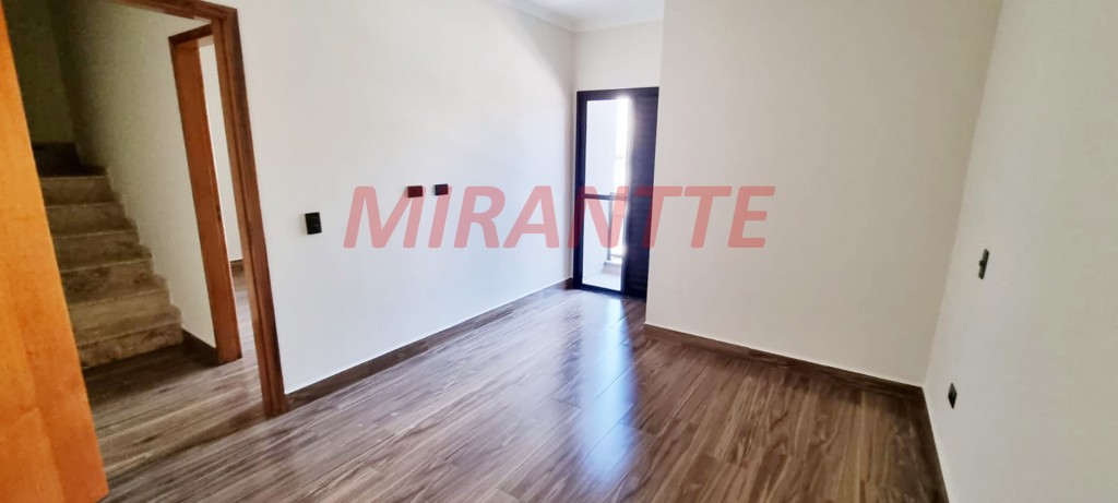 Sobrado de 117m² com 3 quartos em Santa Teresinha