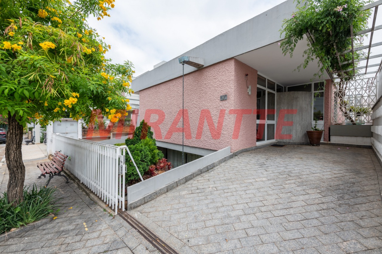 Sobrado de 367m² com 7 quartos em Santana