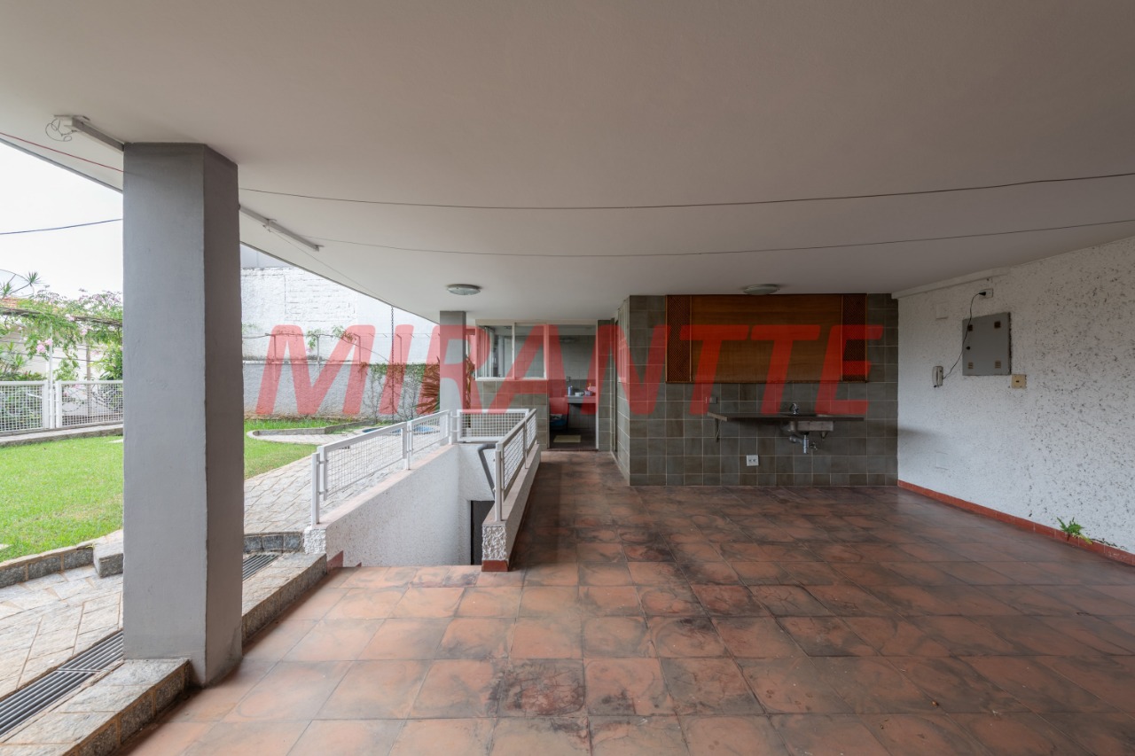 Sobrado de 367m² com 7 quartos em Santana