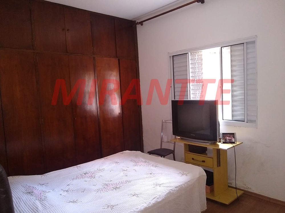 Sobrado de 223m² com 3 quartos em Santana