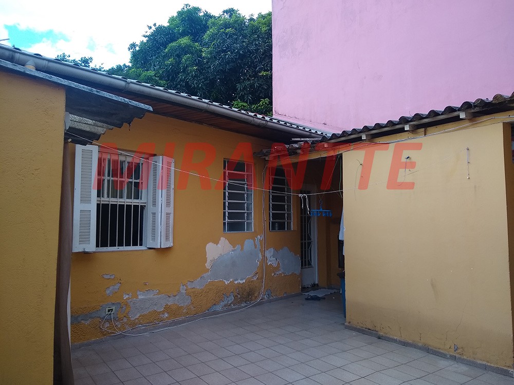 Sobrado de 223m² com 3 quartos em Santana
