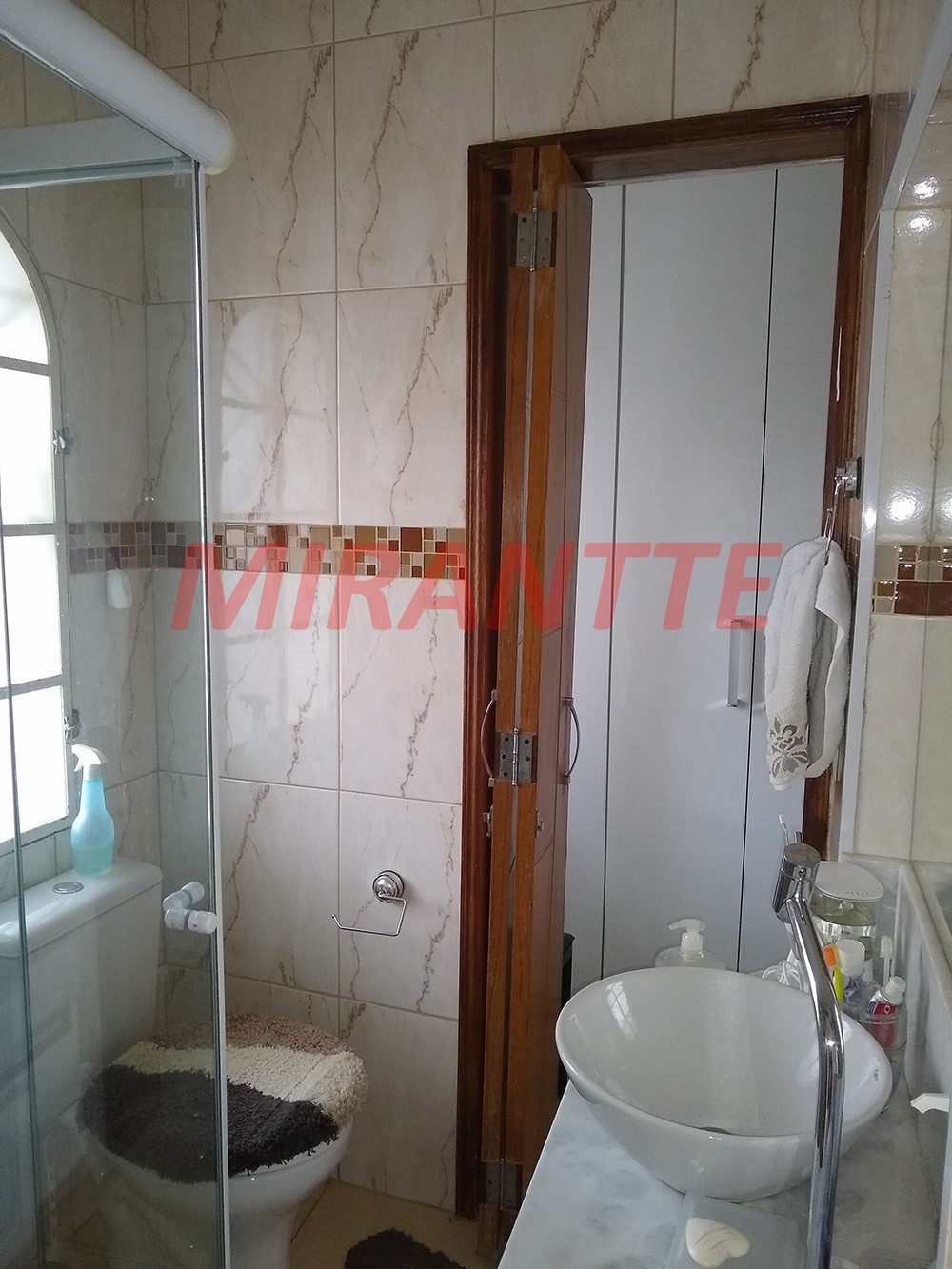 Sobrado de 223m² com 3 quartos em Santana