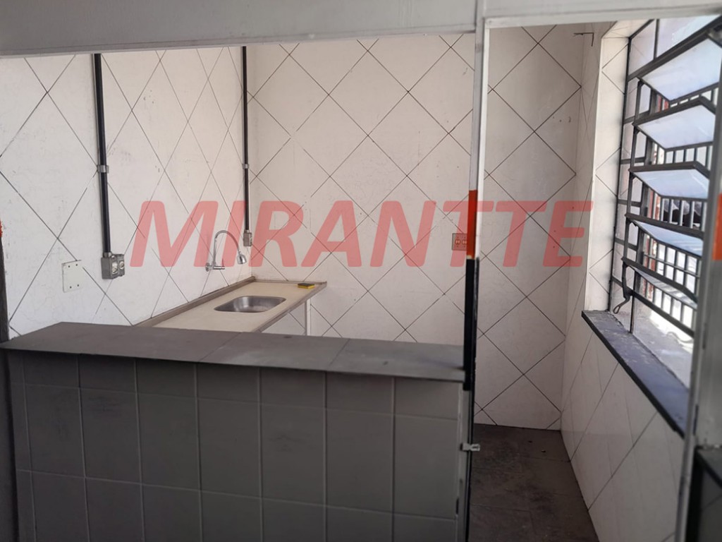 Comercial de 1196m² em Luz