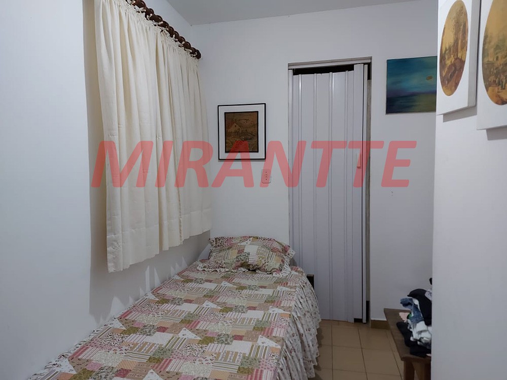Sobrado de 326m² com 3 quartos em Horto Florestal