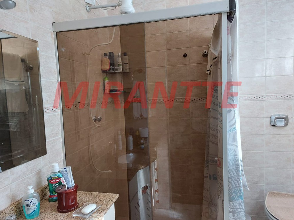 Sobrado de 326m² com 3 quartos em Horto Florestal
