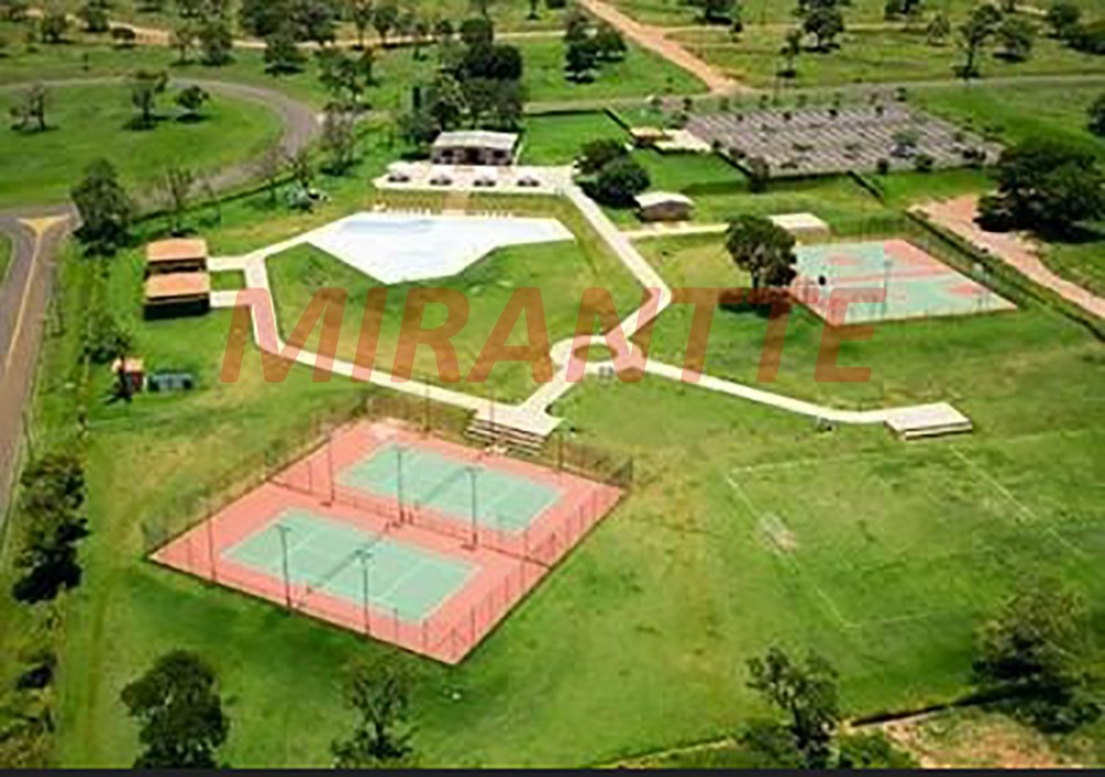 Terreno de 450m² em Terras de Santa Cristina